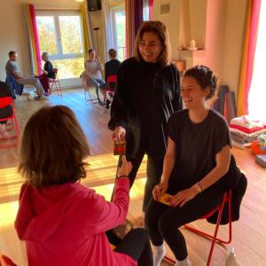 Noëlle Bazbaz, Voyance et thérapies